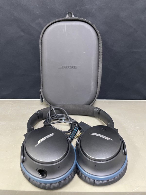 Bose QuietComfort 25 Acoustic Noise Cancelling Headphones for Apple Devices, Tri