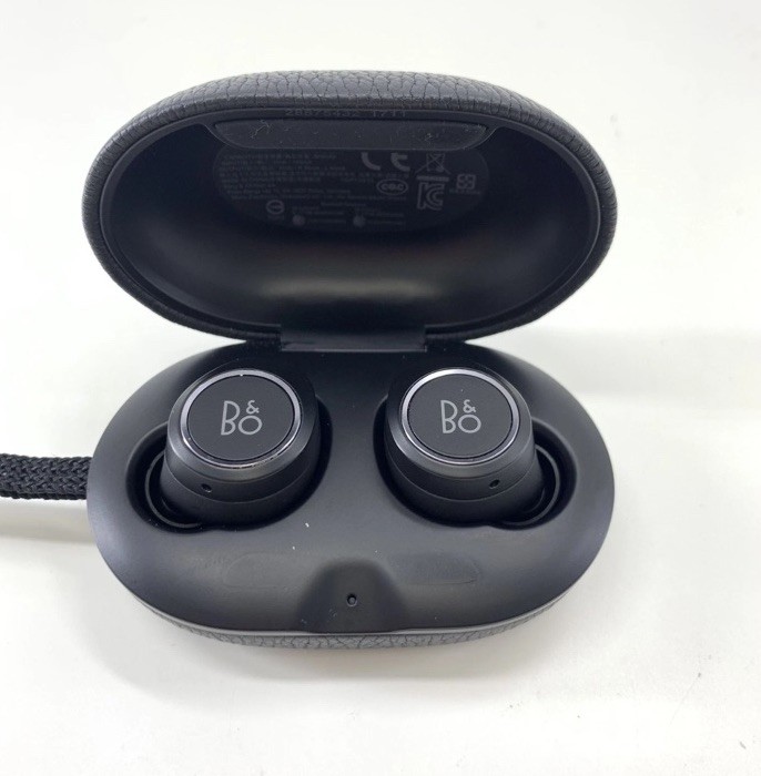 Bang & Olufsen Beoplay E8 Premium Truly Wireless Bluetooth Earphones – Black CC
