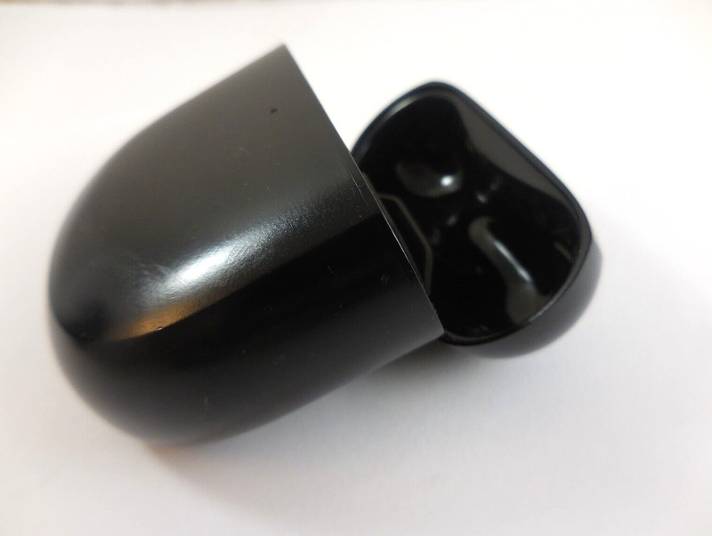 Bose QuietComfort Earbuds ii Replacement Charging Case- Black (Defective) gallery