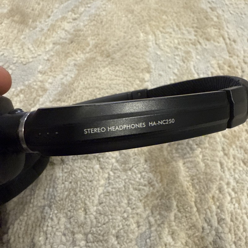 JVC HA-NC250 Stereo Headphones Noise Canceling w/ Case Adapters Wired gallery