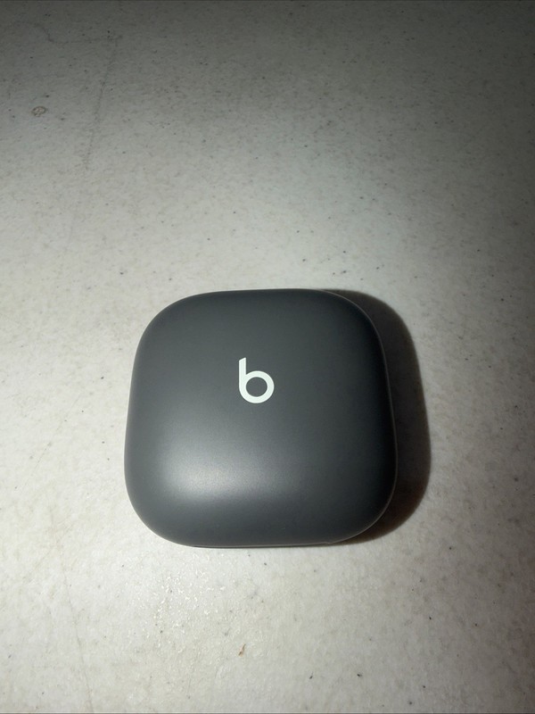Beats Fit Pro True Wireless Cancelling In-Ear Earbuds MK2J3LL/A (FOR PARTS)