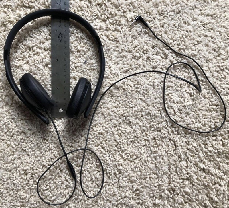 Sennheiser HD 2.20S headphones (discontinued by manufacturer)
