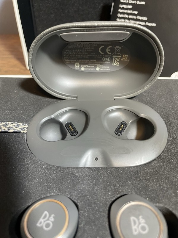 Bang & Olufsen Beoplay E8 B&O True Wireless Earphones Charcoal Sand PN: 1644126 gallery