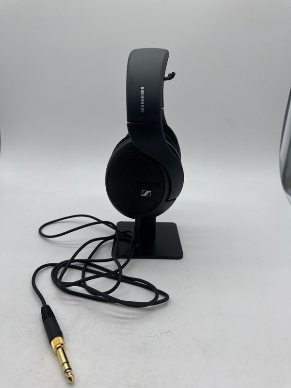 Sennheiser HD 560S Open-Back Over-Ear Wired Headphones Black gallery