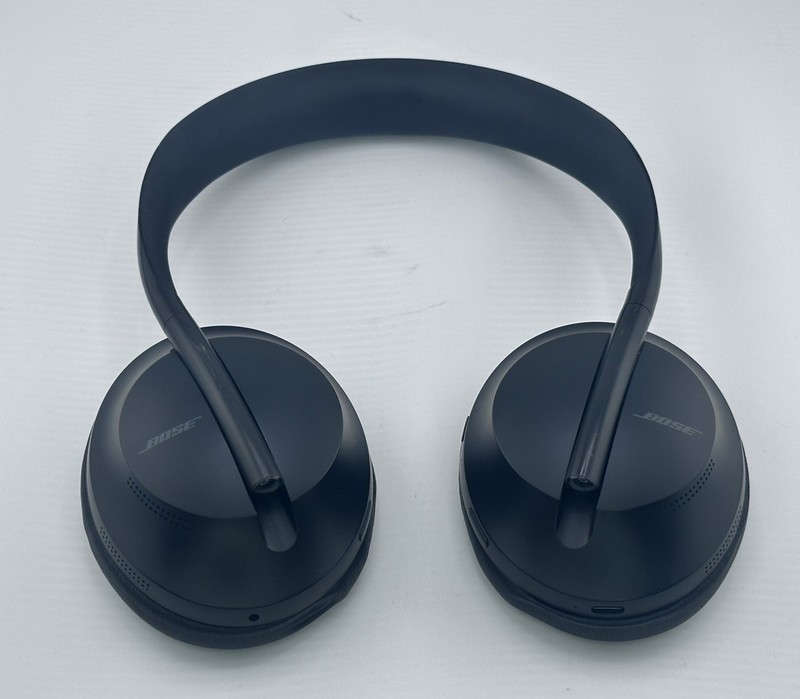 Bose NC 700 HP Wireless Noise-Canceling Headphones ONLY in Black #1