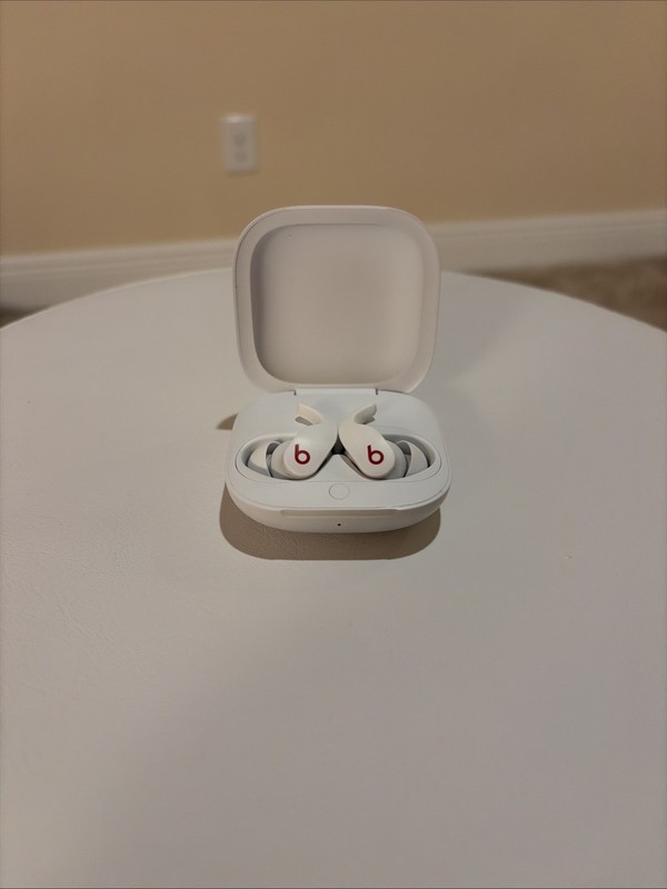 Beats Fit Pro (1st Gen) White - True Wireless Noise Cancelling Earbuds gallery