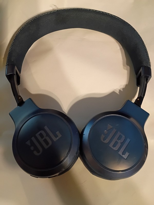 JBL Live 460NC Wireless Bluetooth On the Ear Noise-Canceling Headphones Blue