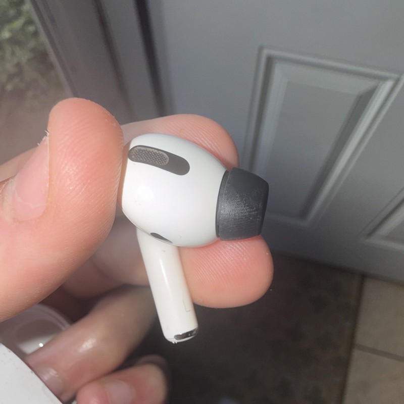 Apple AirPods Pro In-Ear Wireless Bluetooth Earbuds w/ Charging Case, White gallery