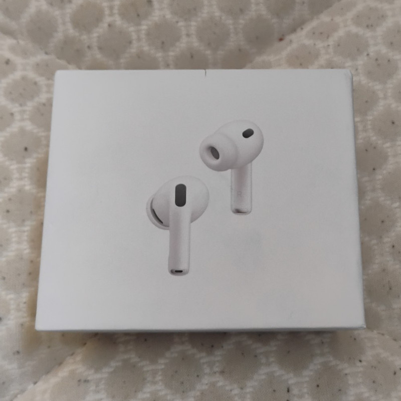 Apple AirPods Pro White In-Ear Wireless Bluetooth Earbuds w/ Active Noise Cancel