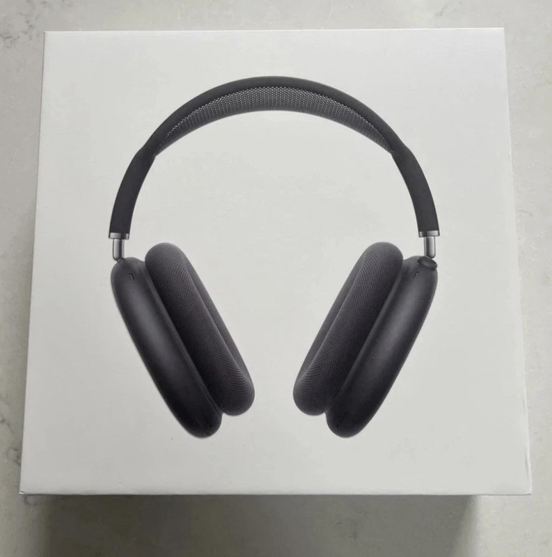 Apple AirPods Max (USB-C) Over Ear Midnight Black Headphones Excellent Mint Cond gallery
