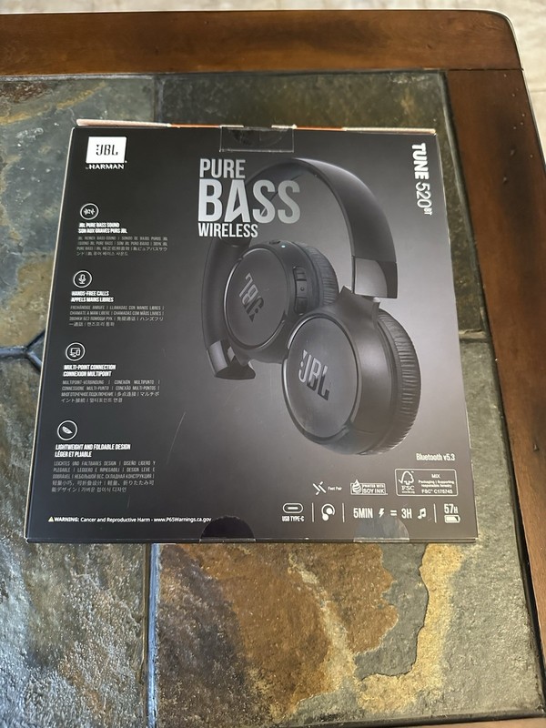 JBL 520BT Tune Wireless Bluetooth On Ear Headphones, Black (New) gallery