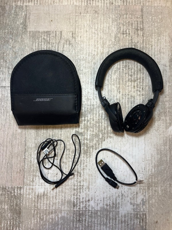 Bose BH1 On Ear Wireless Headphones – Black (Needs New Pads) – Tested Working
