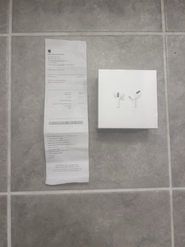 Wireless Bluetooth Headphones with Noise Cancelling, Come with reciept and a bag