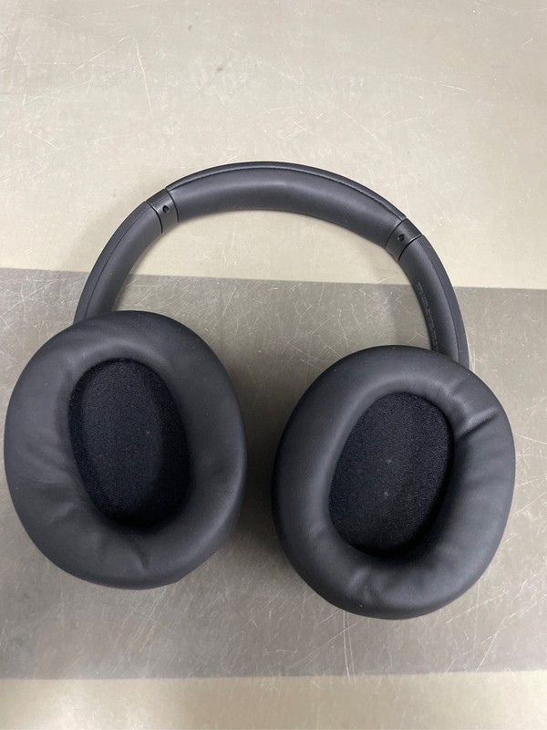 Sony Wireless Over The Ear Wireless Noise Canceling Headphones 11