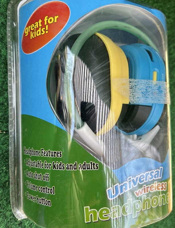 Bravo View Universal Wireless Kids/ Adult Headphones Model IH-03A