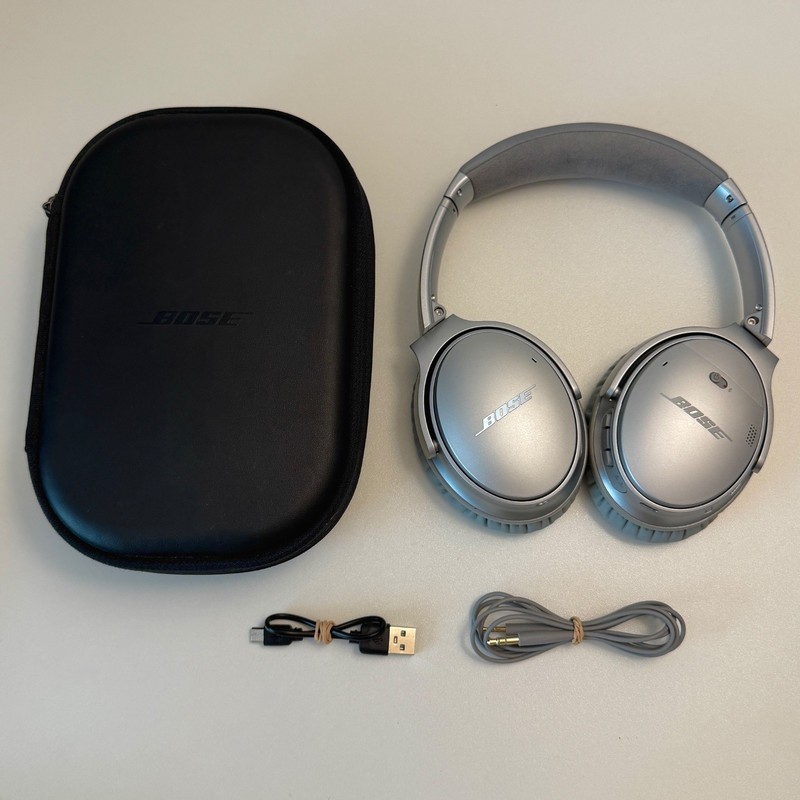 Bose QuietComfort 35 II Wireless Noise Cancelling Headphones – Silver