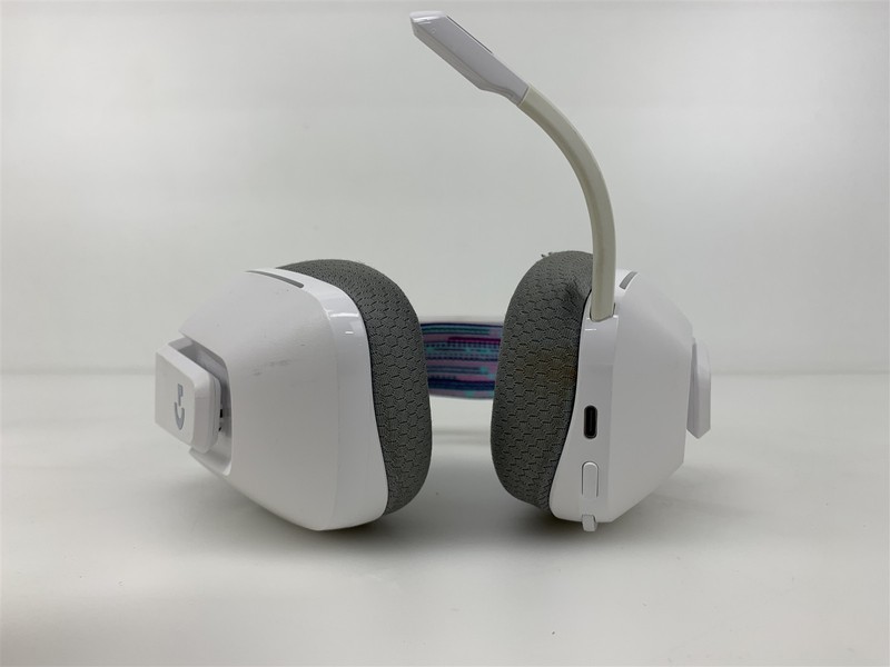 Logitech G733 Lightspeed Wireless Gaming Headset gallery