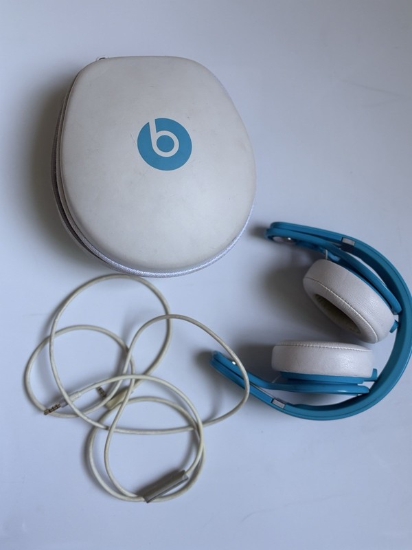 Beats Mixr Wired Headphones David Guetta Limited Edition Blue & White w/ Case gallery
