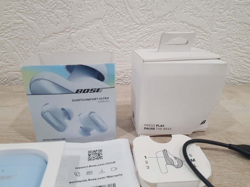 Bose QuietComfort Ultra Wireless Noise Cancelling In-Ear Earbuds Moonstone Blue gallery