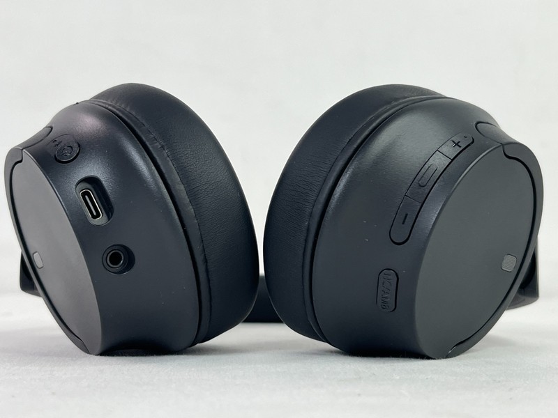 Sony WH-CH720N Black Wireless Bluetooth Noise Cancelling Stereo Headphones gallery