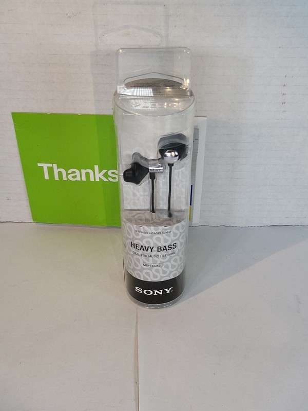 Sony MDR-ED12LP Heavy Bass Booster Stereo Headphones Black/Silver 2009- Sealed !
