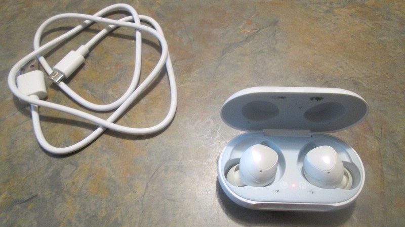 Samsung Galaxy Buds SM-R170 True Wireless Earbuds Bluetooth Headphones White