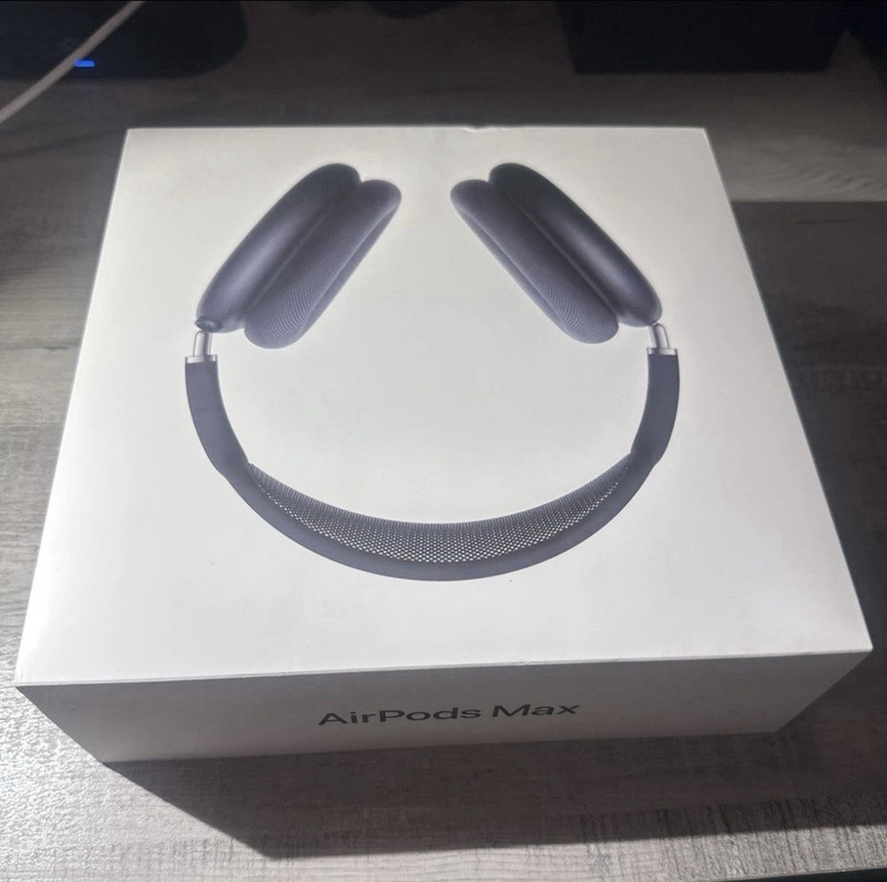 Apple AirPods Max Bluetooth Over-Ear Headphones Blue w/ Smart Case & Box
