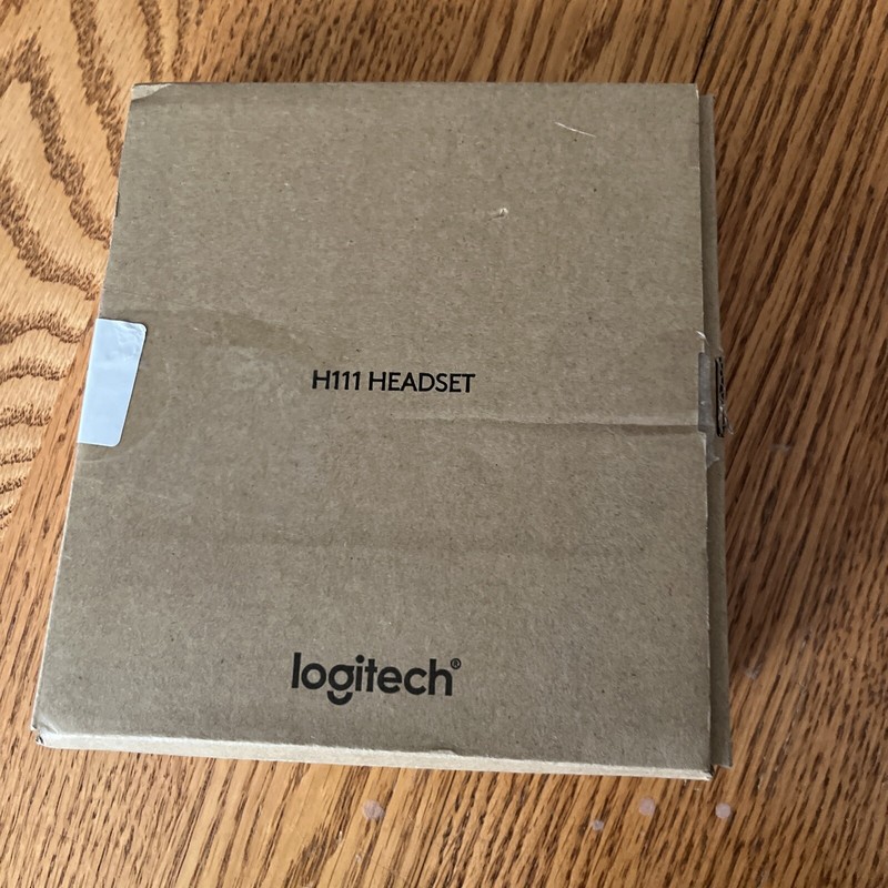 Logitech H111 Stereo Black Graphite Headset 7.71 ft Cable gallery