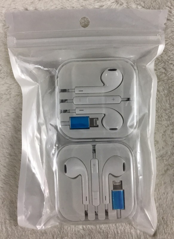 2 Pack Wired Lightning Earbuds Headphones for iPhone iPad All iOS New!