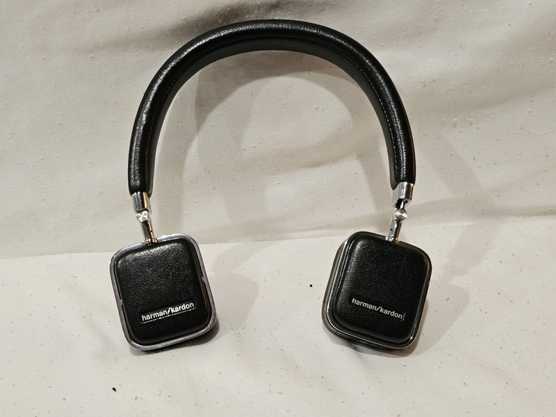 Harmon Kardon Soho Wireless Headphones Leather Black Chrome Tested Works