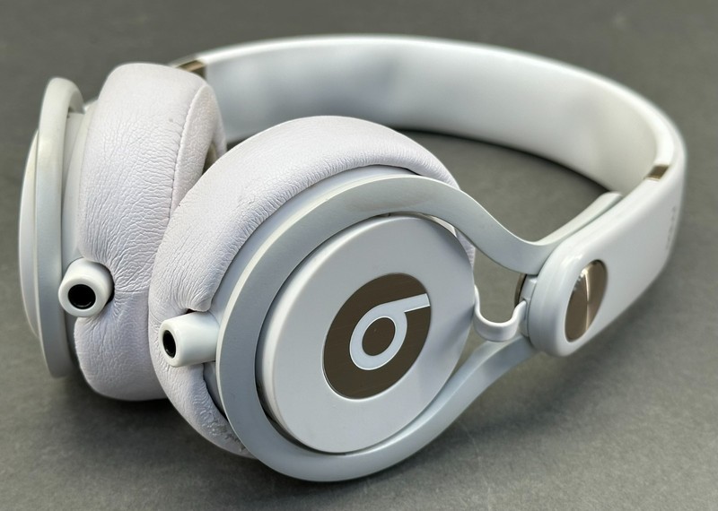 Beats By Dre Mixr Headphones #2 gallery