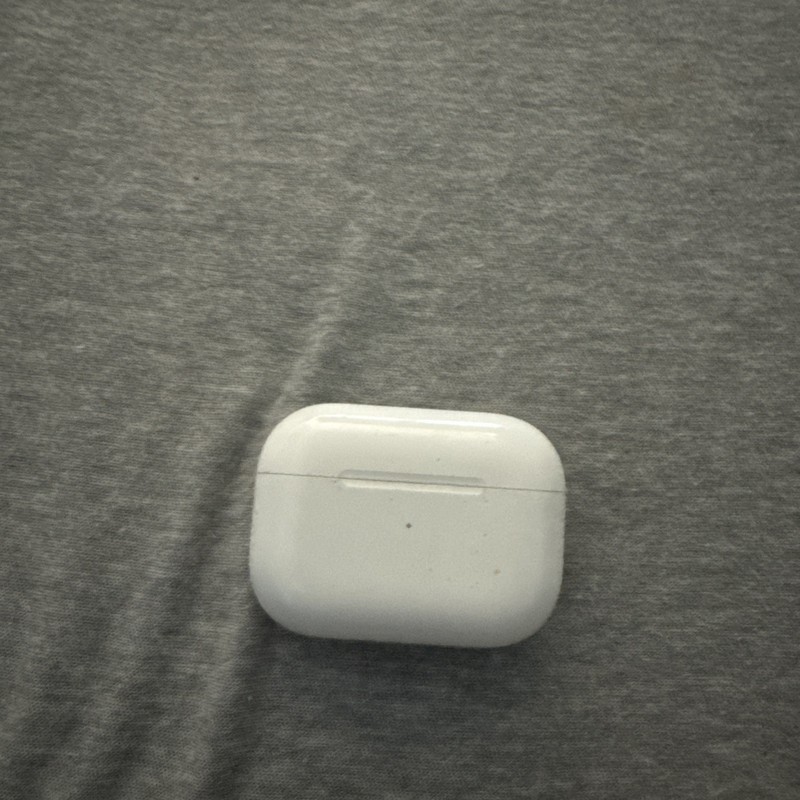 Apple AirPods Pro 1st Gen with Wireless Charging Case A2190 - Complete Set Used gallery
