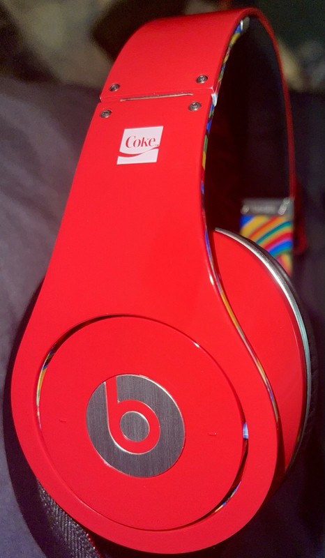 Rare Beats by Dre. Studio Wired Over Ear Headphones Coca Cola Limited Edition