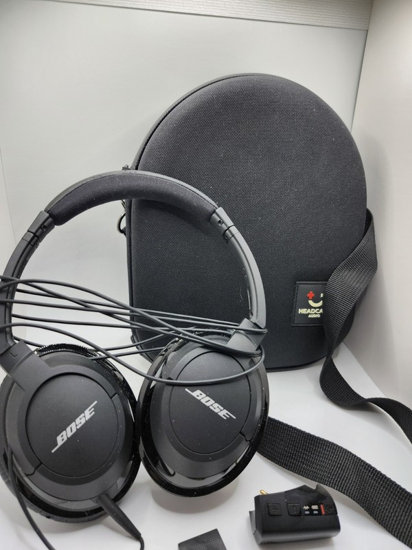 Bose QuietComfort 35 II Wireless Noise Cancelling Headphones w/ Case
