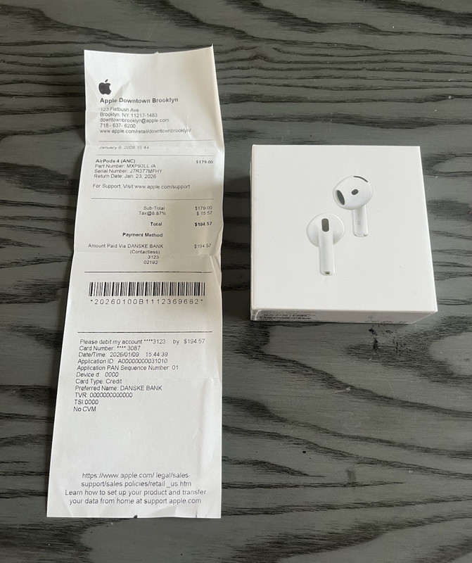 AiRPODS 4 (ANC) White Bluetooth Wireless In-Ear Earbuds MXP93LL/A