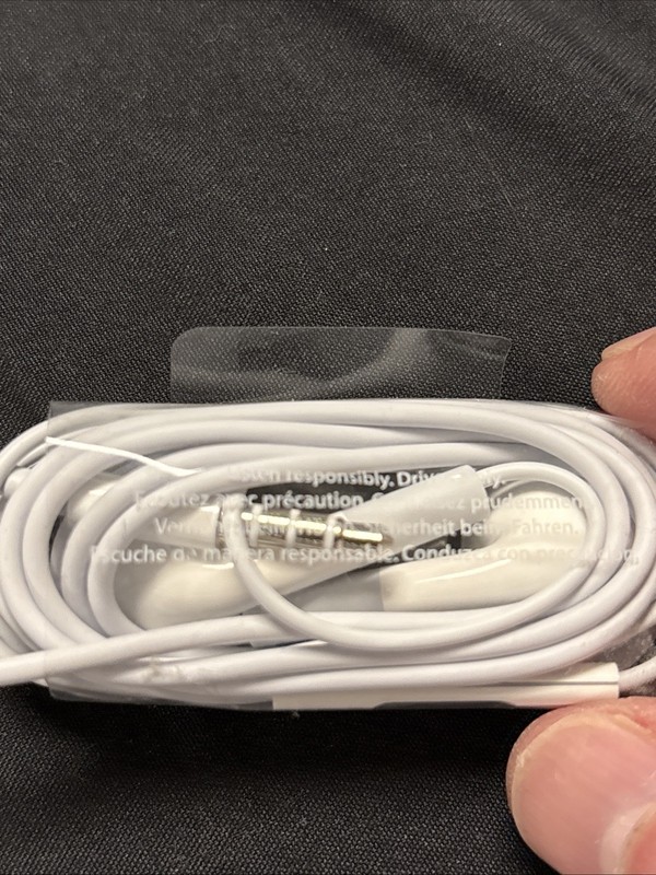 Original Apple iPod iPhone EARBUDS Volume Control + MIC HeadPhones NEW FACTORY gallery