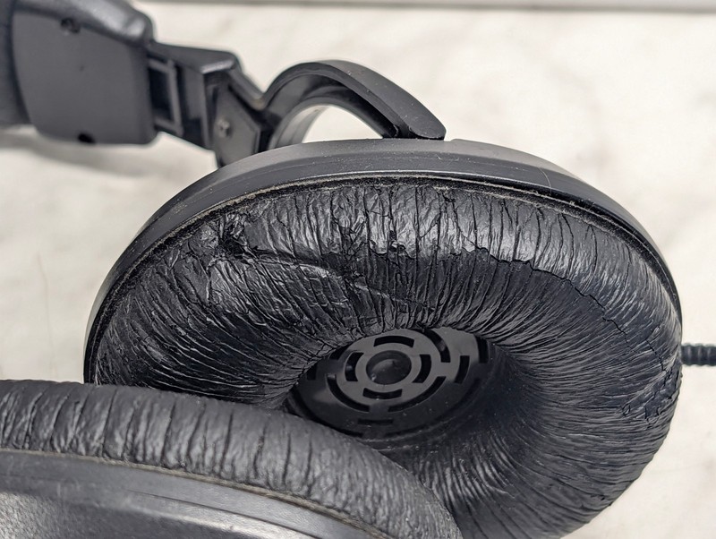 Koss TD/75 Stereo Headphones Over Ear Wired 3.5mm w/ Volume Control Black gallery