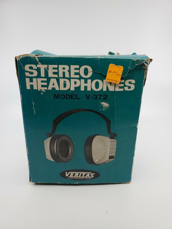 Vintage Veritas V-372 Dynamic 8 OHM Stereo Headphones AS IS UNTESTED