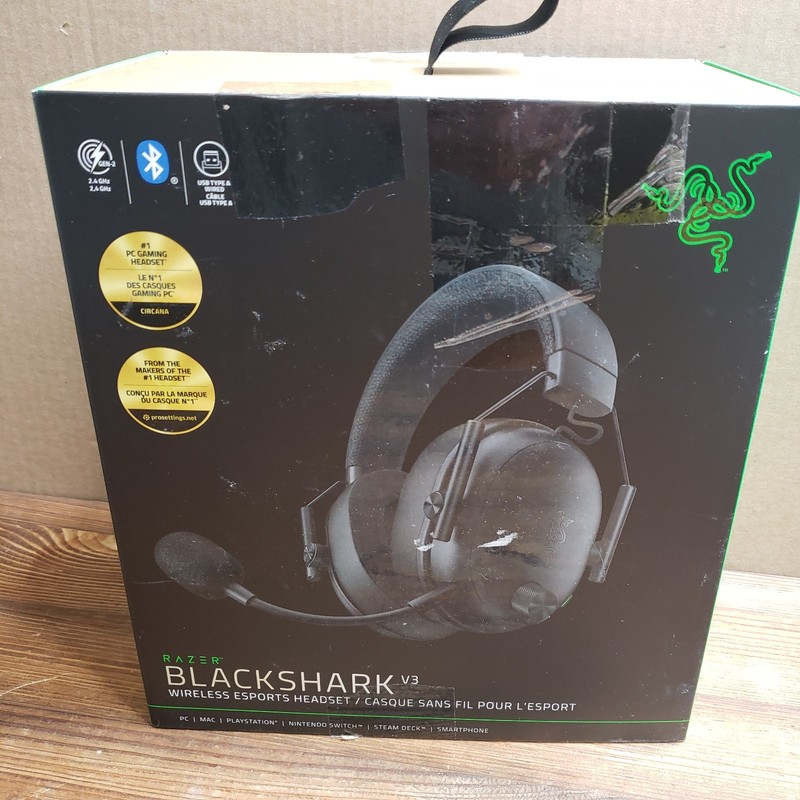 NO DONGLE Razer BlackShark V3 Bluetooth Wireless Headset Black RZ04-0541 READ