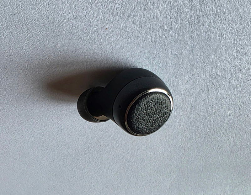 DEFECTIVE OEM Black Harman Kardon Fly True Wireless LEFT SIDE EARBUD – NO POWER