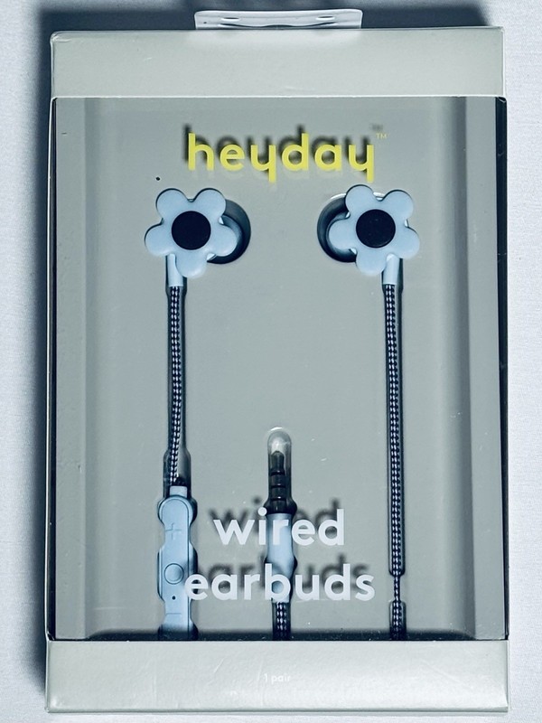 Heyday Wired Earbuds Comfort Fit NEW in Box 3 Very Cute Styles/Colors