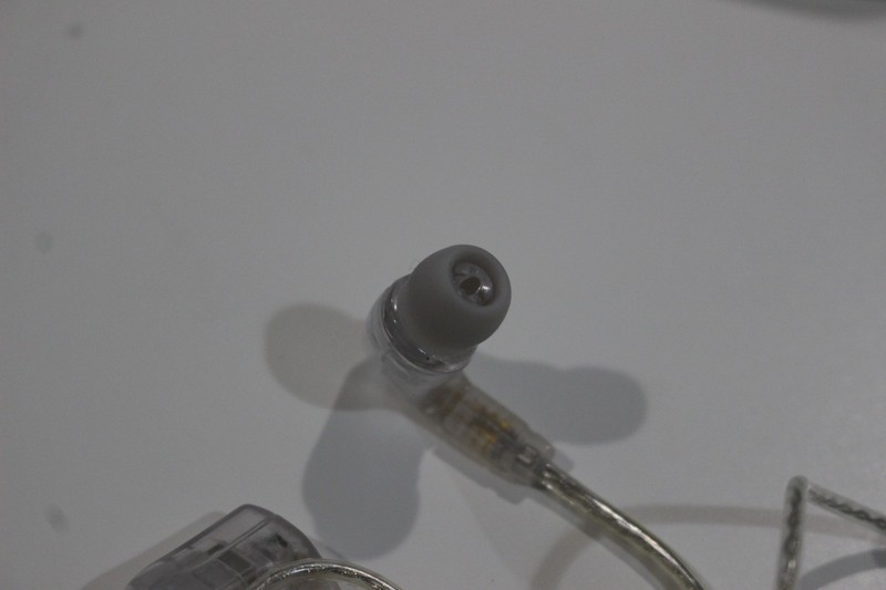 Ultimate Ears Super Fi 3 studio Headphones Stereo UE Earbuds Transparent Tin gallery