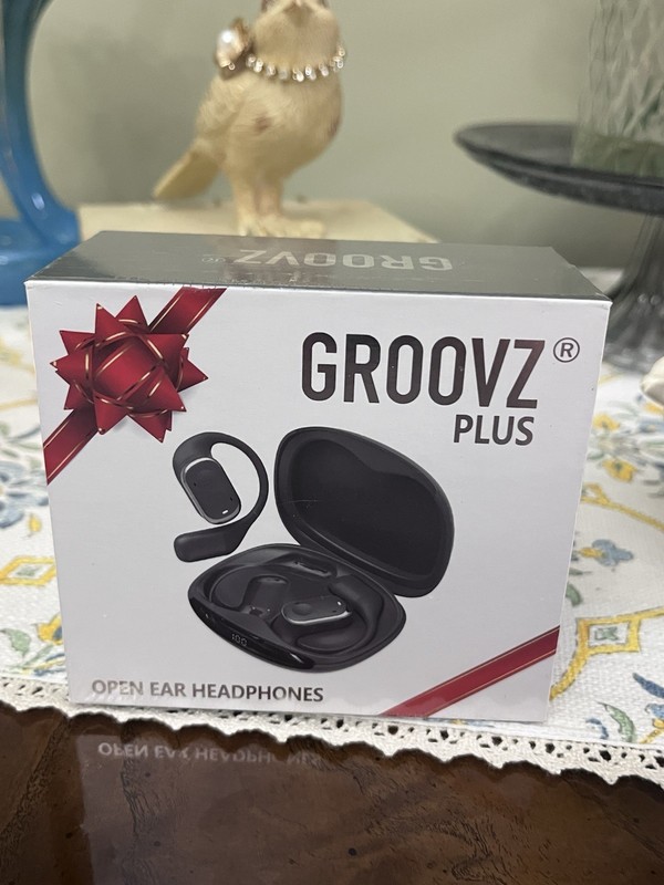 NEW GROOVZ PLUS Open Ear Wireless Bluetooth Headphones & Charging Case NEW