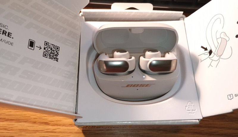 Bose Ultra Open Earbuds, White, open box, with accessories