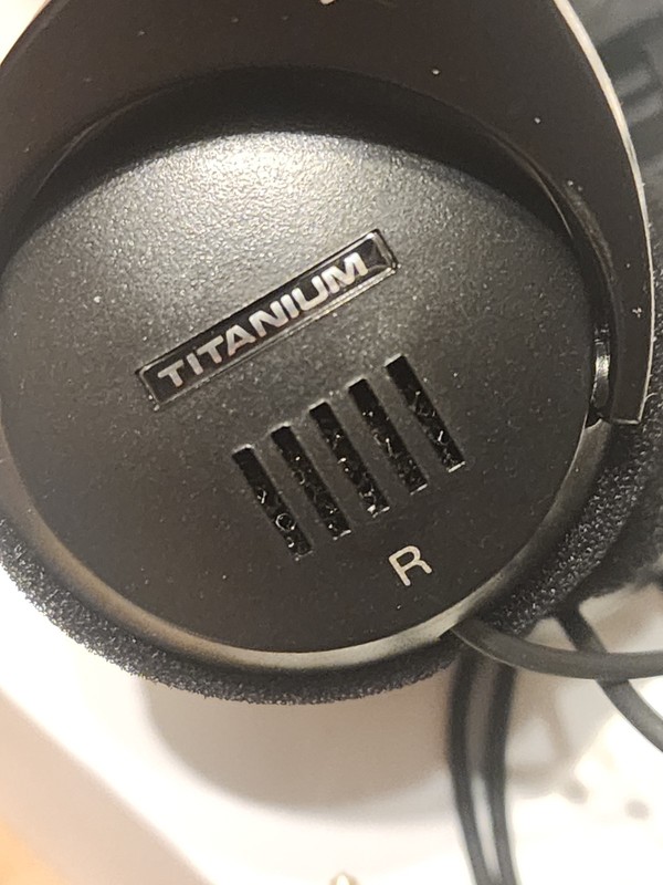 Vintage Optimus Pro 25 Titanium On-Ear Stereo Headphones Volume Control on Cord gallery