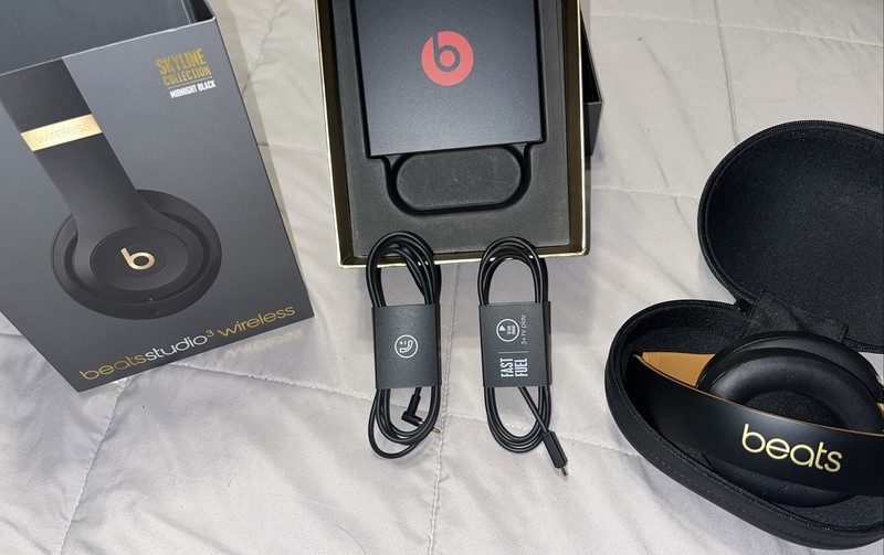 Beats Studio3 Wireless Noise Cancelling Headphones, MIDNIGHT BLACK*Open Box