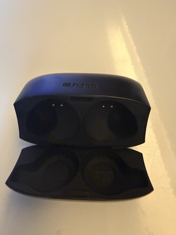 Jabra Elite 65t True Wireless Earbuds w/ Charging Case Tested Working gallery