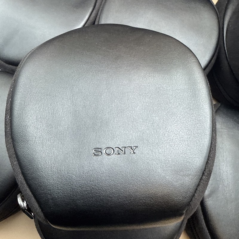 Lot Of 33 SONY MDR-NC40 HEADPHONES NOISE CANCELLING IN BLACK Tested gallery