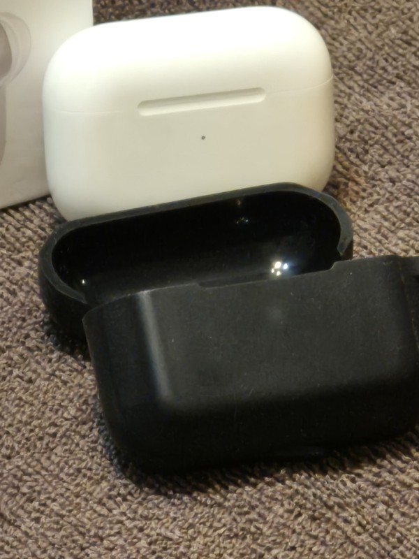 Apple AirPods Pro 1st Gen A2190 Charging Cases, Earbuds, Replacement Tips, More gallery