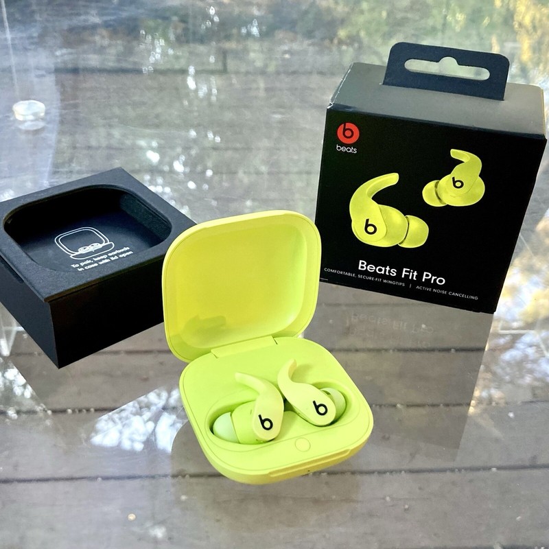 Beats Fit Pro Wireless Bluetooths Earbuds In Ear - Volt Yellow - New Sealed gallery